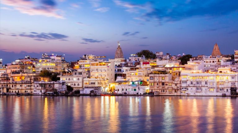 Udaipur Unbound: Choose the Perfect Car Rental for Your Journey