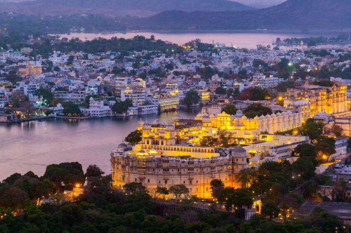 Udaipur Sightseeing Tour Taxi