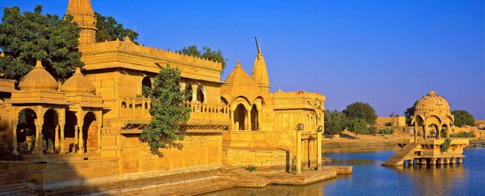 Camel Safari in Jaisalmer